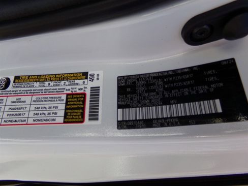 Used 2024 Toyota Sienna XLE image 74