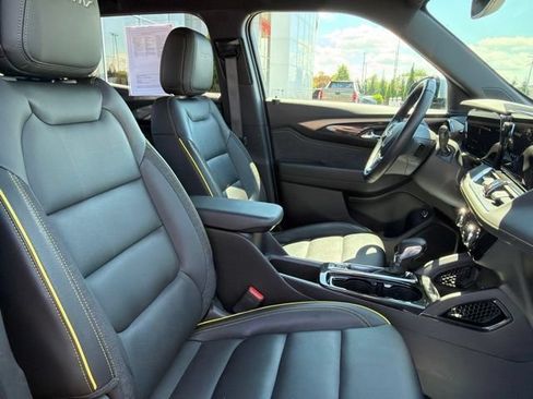 Used 2025 Chevrolet TrailBlazer ACTIV w/ Convenience Package AWD/4WD image 29