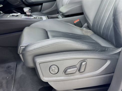Used 2020 Audi Q5 2.0T Premium AWD/4WD image 23