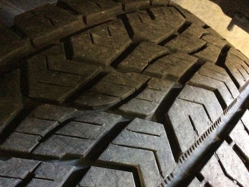 Used 2018 Chevrolet Colorado Z71 w/ Centennial Edition image 10