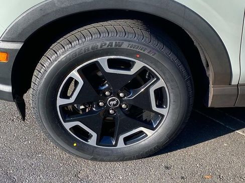 Used 2022 Ford Bronco Sport Outer Banks image 6