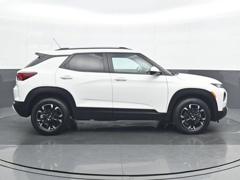 Used 2023 Chevrolet TrailBlazer LT FWD image 7