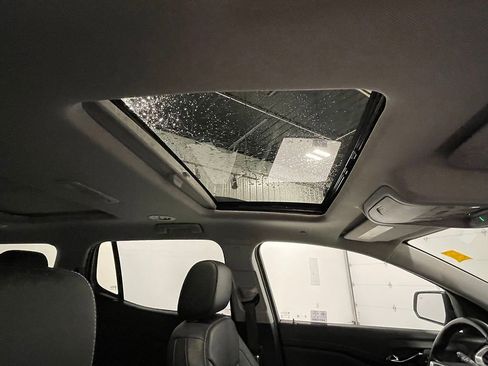 Used 2022 GMC Acadia SLT w/ Elevation Edition image 31