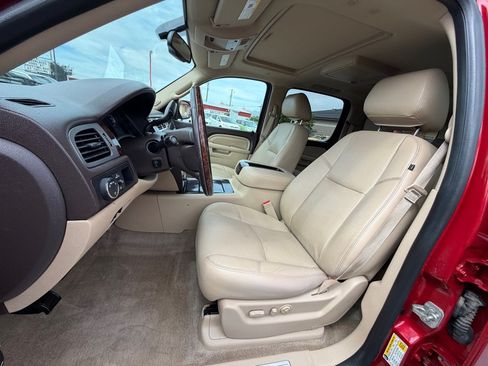 Used 2014 GMC Yukon XL Denali AWD/4WD image 11