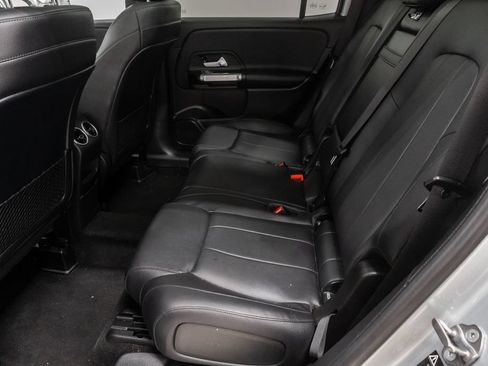 Used 2020 Mercedes-Benz GLB 250 4MATIC image 22