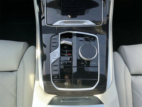 New 2026 BMW X5 xDrive40i w/ M Sport Package image 11