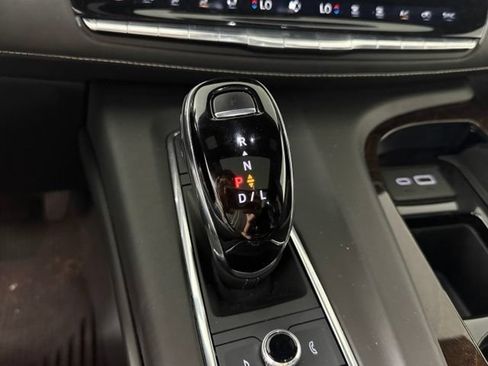 Used 2022 Cadillac Escalade ESV Sport Platinum AWD/4WD image 37