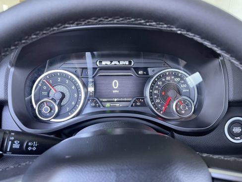 New 2026 RAM 1500 Big Horn AWD/4WD image 40