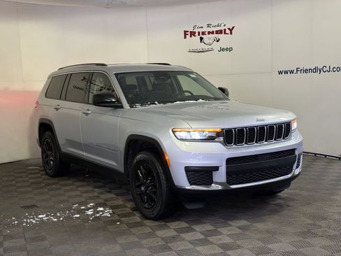 Used 2023 Jeep Grand Cherokee L Laredo w/ Luxury Tech Group I image 4