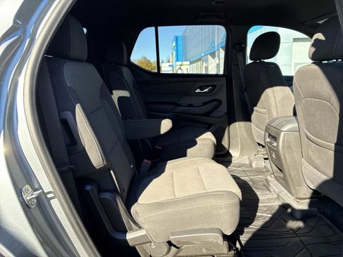 Certified 2023 Chevrolet Traverse LT w/ LPO, Floor Liner Package image 26