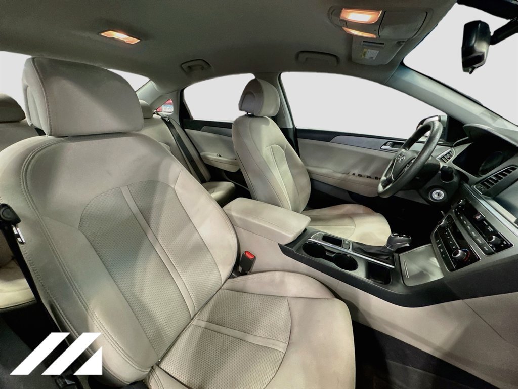Used 2016 Hyundai Sonata SE w/ Cargo Package FWD image 26