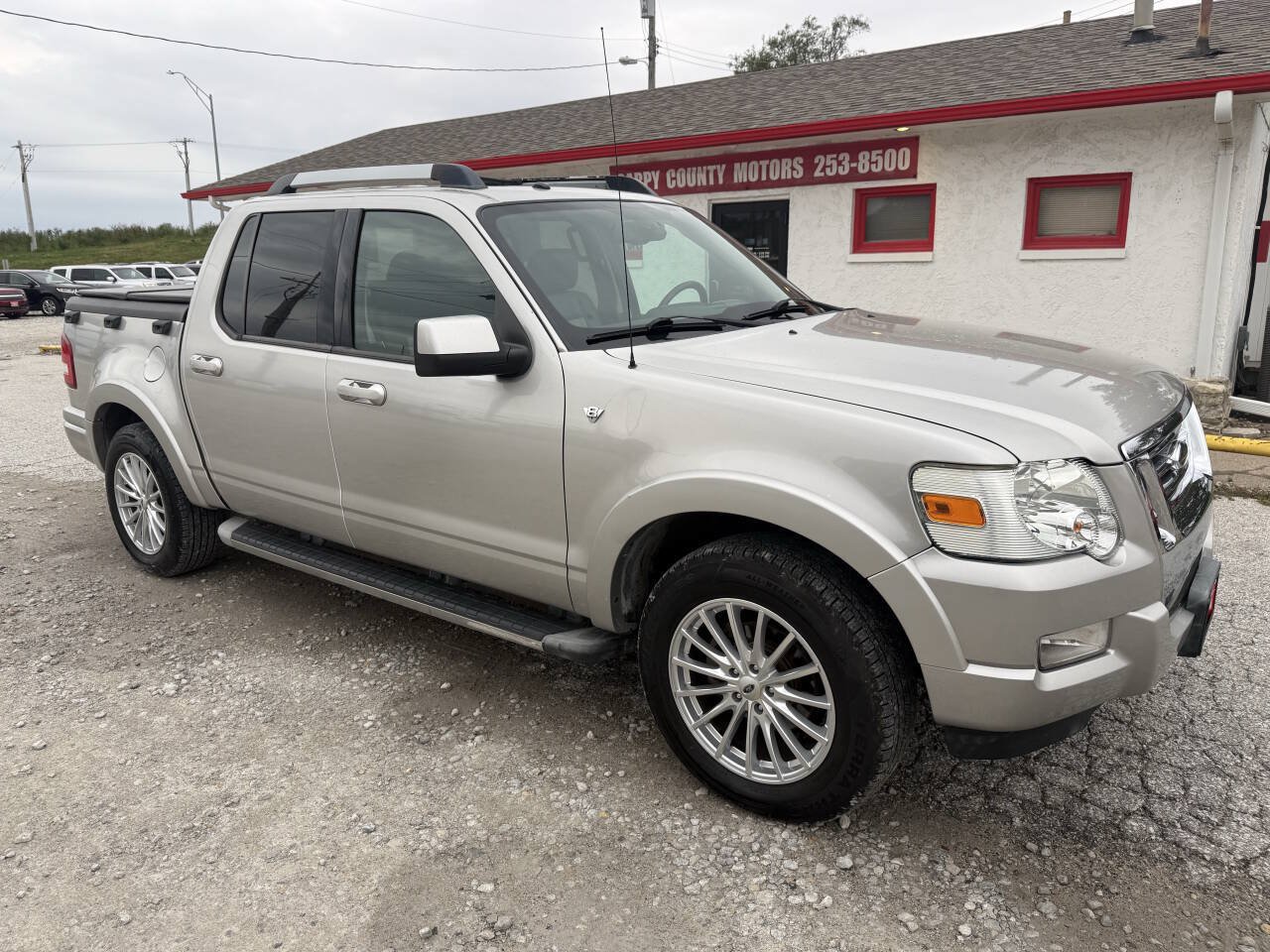 Used 2007 Ford Explorer Sport Trac Limited AWD/4WD image 1