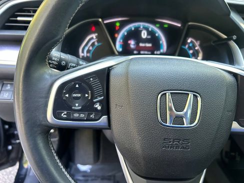 Used 2016 Honda Civic Touring image 22