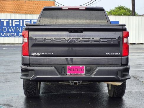 Used 2023 Chevrolet Silverado 1500 Custom image 5