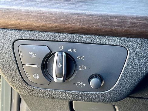 Used 2023 Audi Q5 2.0T Premium Plus w/ Premium Plus Package image 32