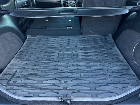 Used 2019 Jeep Grand Cherokee Trailhawk w/ Trailhawk Luxury Group image 15