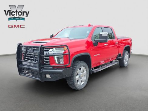Used 2022 Chevrolet Silverado 3500 LTZ w/ LTZ Premium Package AWD/4WD image 3