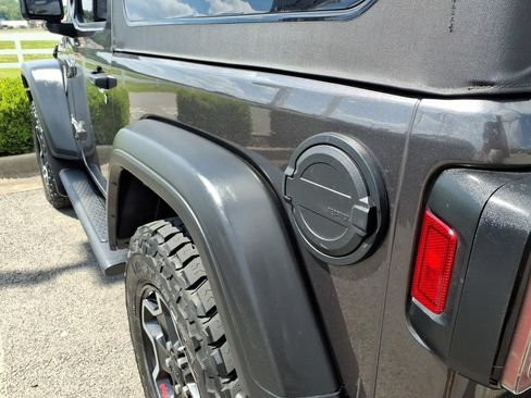 Used 2021 Jeep Wrangler Sport AWD/4WD image 14