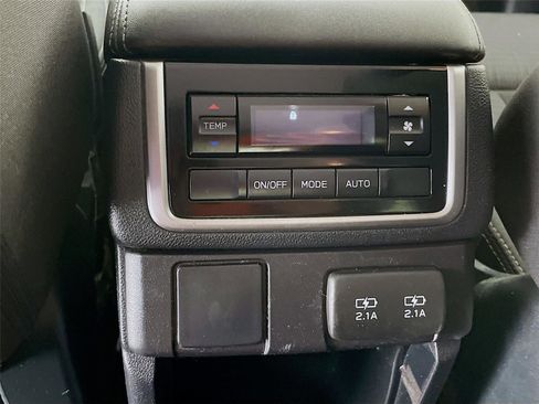 Used 2020 Subaru Ascent Premium w/ Convenience Package AWD/4WD image 27