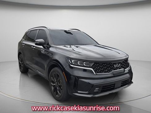 Used 2023 Kia Sorento SX FWD image 4