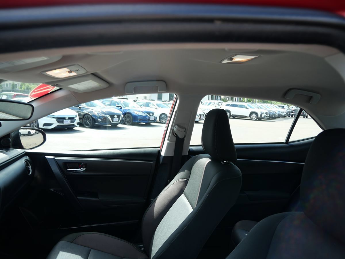 Used 2017 Toyota Corolla LE FWD image 11