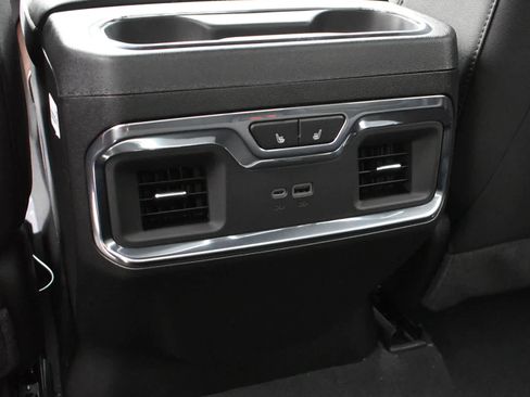 New 2026 Chevrolet Silverado 1500 High Country w/ Midnight Edition AWD/4WD image 13