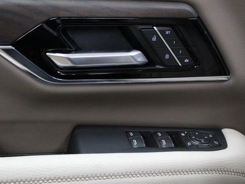 New 2026 GMC Yukon XL Denali w/ Denali Reserve Package AWD/4WD image 21