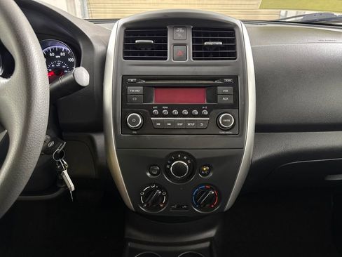 Used 2016 Nissan Versa SV image 17