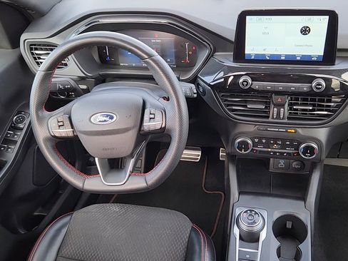 Used 2023 Ford Escape ST-Line image 5