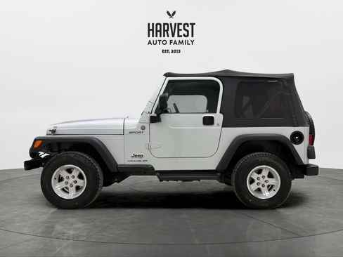 Used 2004 Jeep Wrangler 4WD w/ Dual Top Group image 2