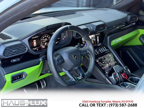 Used 2022 Lamborghini Urus image 20