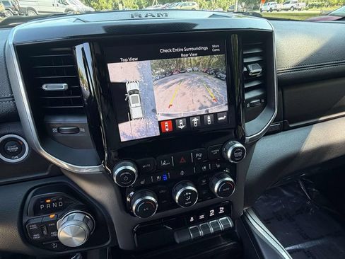 Used 2022 RAM 1500 Laramie AWD/4WD image 19