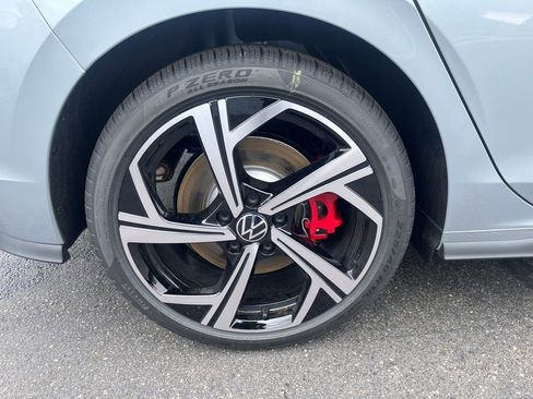 New 2026 Volkswagen GTI SE FWD image 30