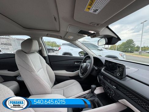 New 2025 Honda Accord SE image 32