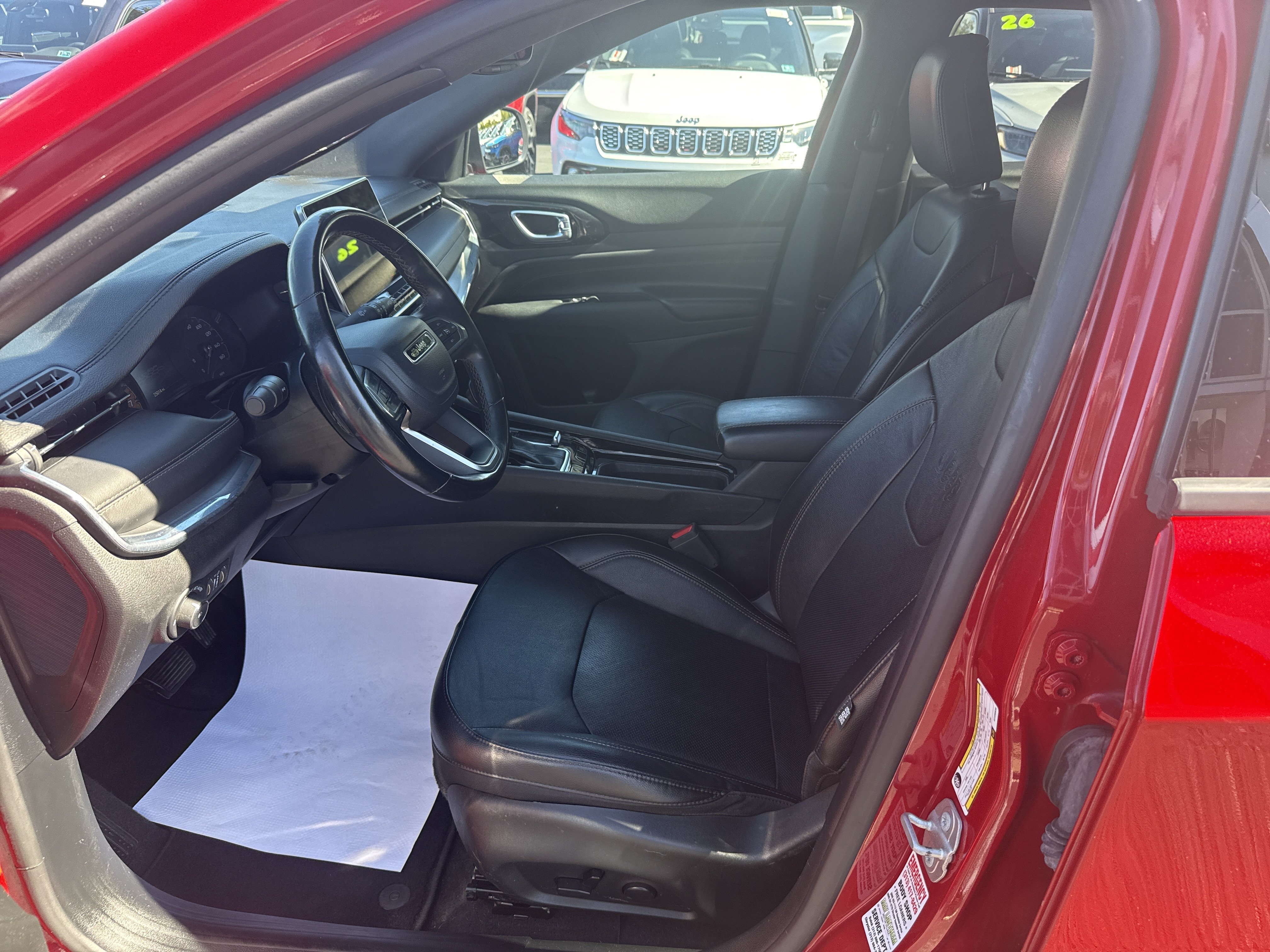 Used 2022 Jeep Compass Limited AWD/4WD image 12