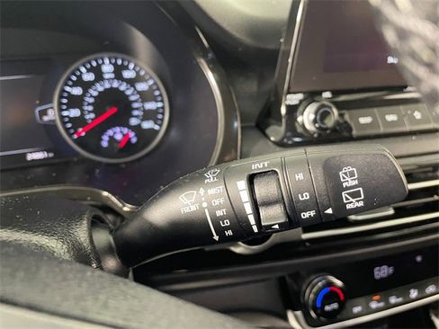 Certified 2023 Kia Seltos SX w/ SX Sunroof Package image 12