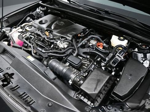 Used 2025 Toyota Camry LE image 65