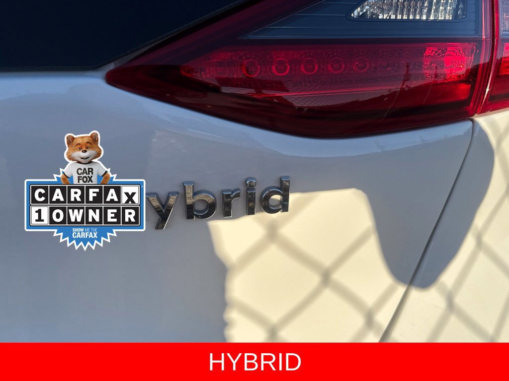 Used 2017 Hyundai Ioniq SEL w/ Tech Package 02 FWD image 8