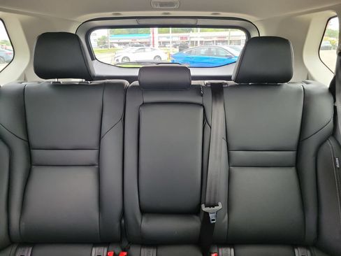 Used 2023 Nissan Rogue SL w/ SL Premium Package AWD/4WD image 6