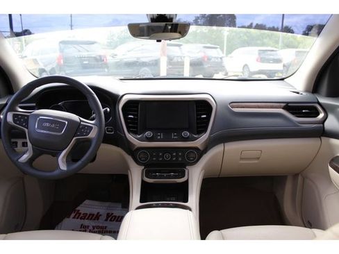 Used 2021 GMC Acadia Denali w/ Denali Technology Package FWD image 21