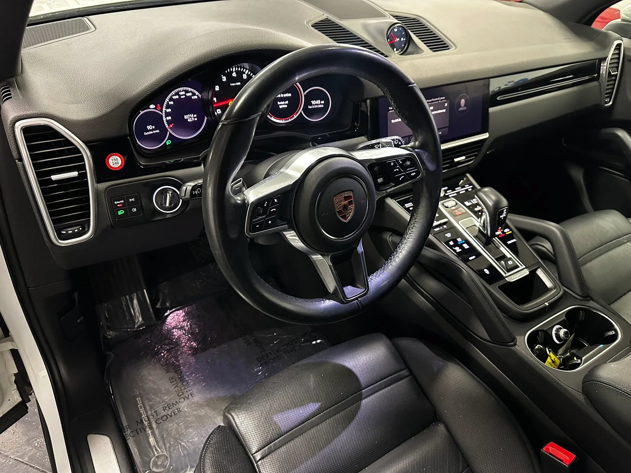 Used 2022 Porsche Cayenne w/ Premium Package AWD/4WD image 8