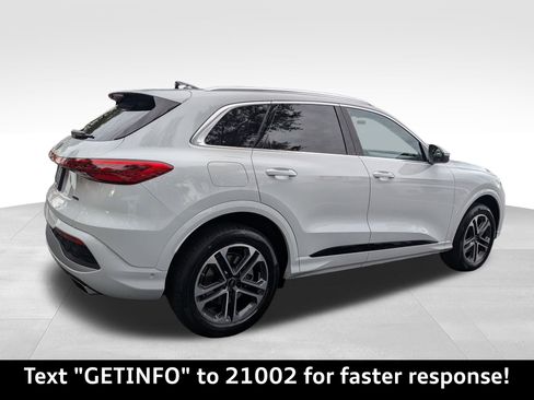 Used 2025 Audi Q5 Premium Plus w/ Premium Plus image 3