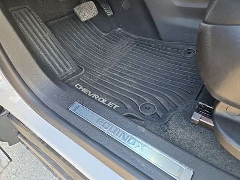 Used 2024 Chevrolet Equinox Premier AWD/4WD image 41