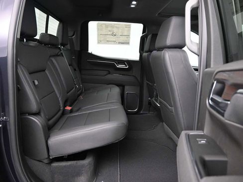 New 2026 GMC Sierra 1500 SLT w/ SLT Premium Package image 12