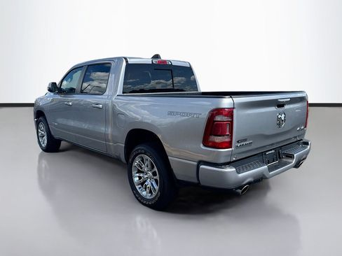 Used 2023 RAM 1500 Laramie AWD/4WD image 5