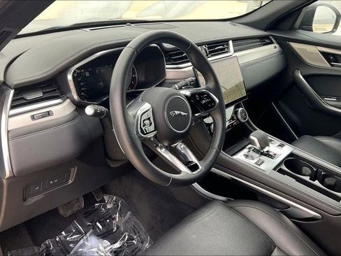 Used 2023 Jaguar F-PACE S image 16