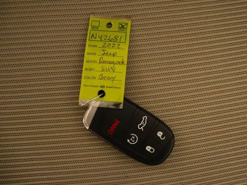 Used 2022 Jeep Renegade Latitude w/ Convenience Group image 63