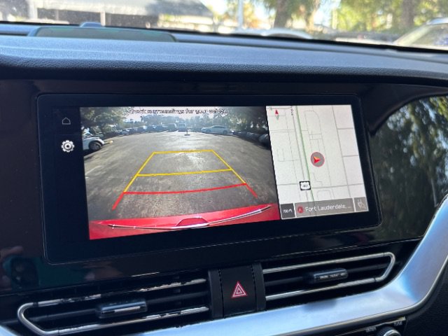 Used 2022 Kia Niro EX FWD image 30