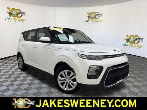 Used 2021 Kia Soul LX image 1