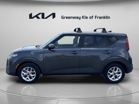 Used 2022 Kia Soul S FWD image 4